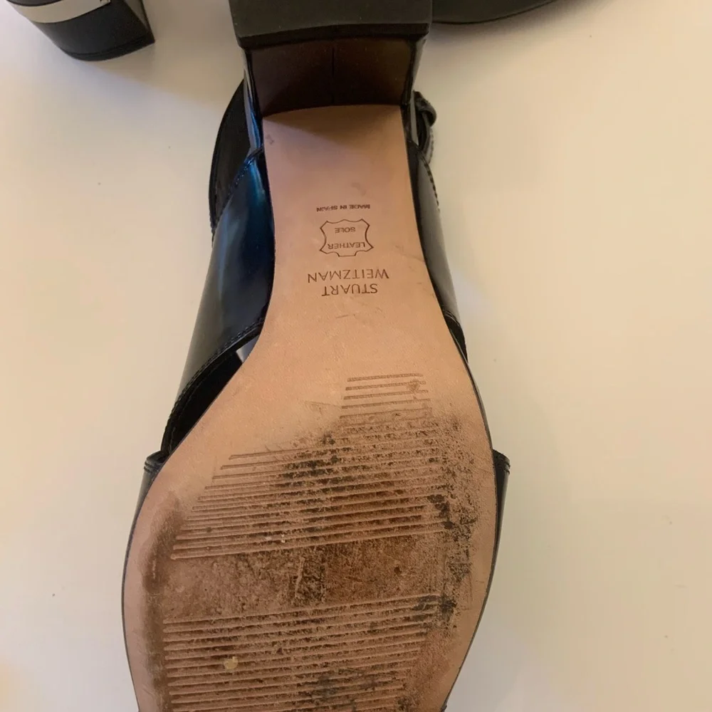 Stuart Weitzman - Picture 5 of 10